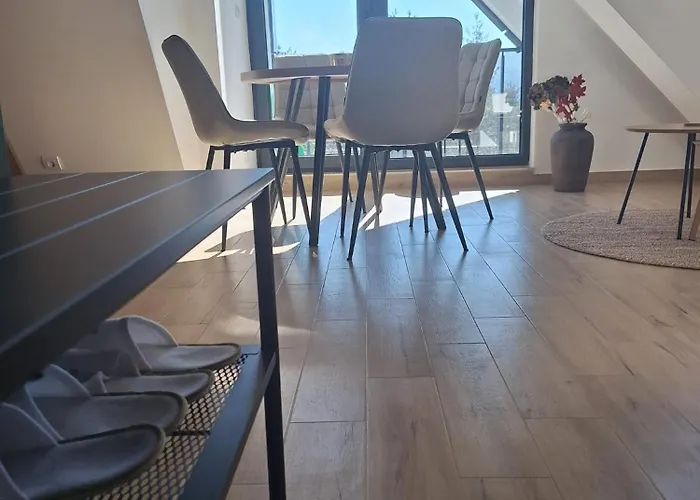 Lenka Duplex Hill アパート Divčibare